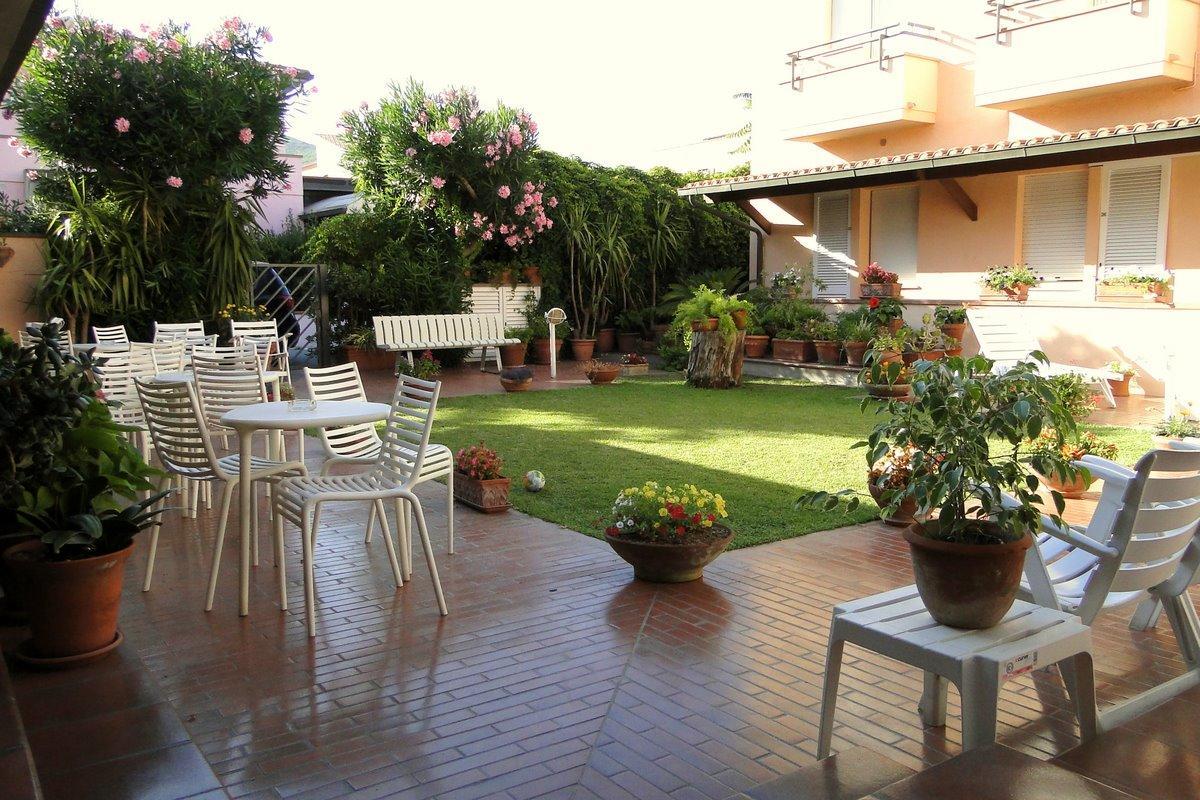 Hotel Sabrina Castiglione della Pescaia Bagian luar foto